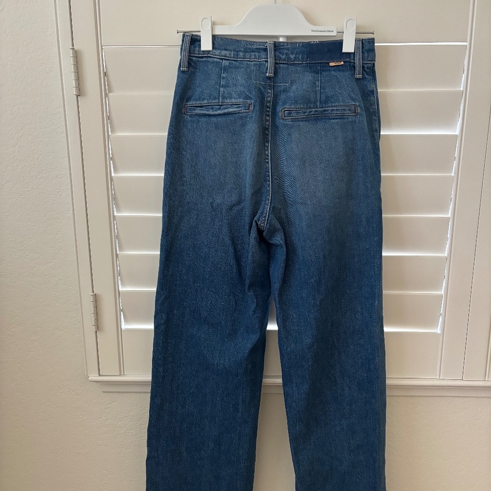 MOTHER High-Rise Wide-Leg Jeans in Washed Blue - Picture 7 of 12
